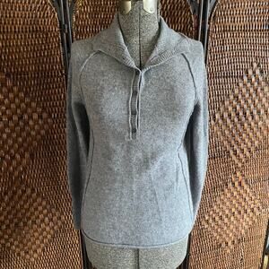 Size M//Peruvian Connection Long Sleeve Grey Henley Knit Alpaca Sweater